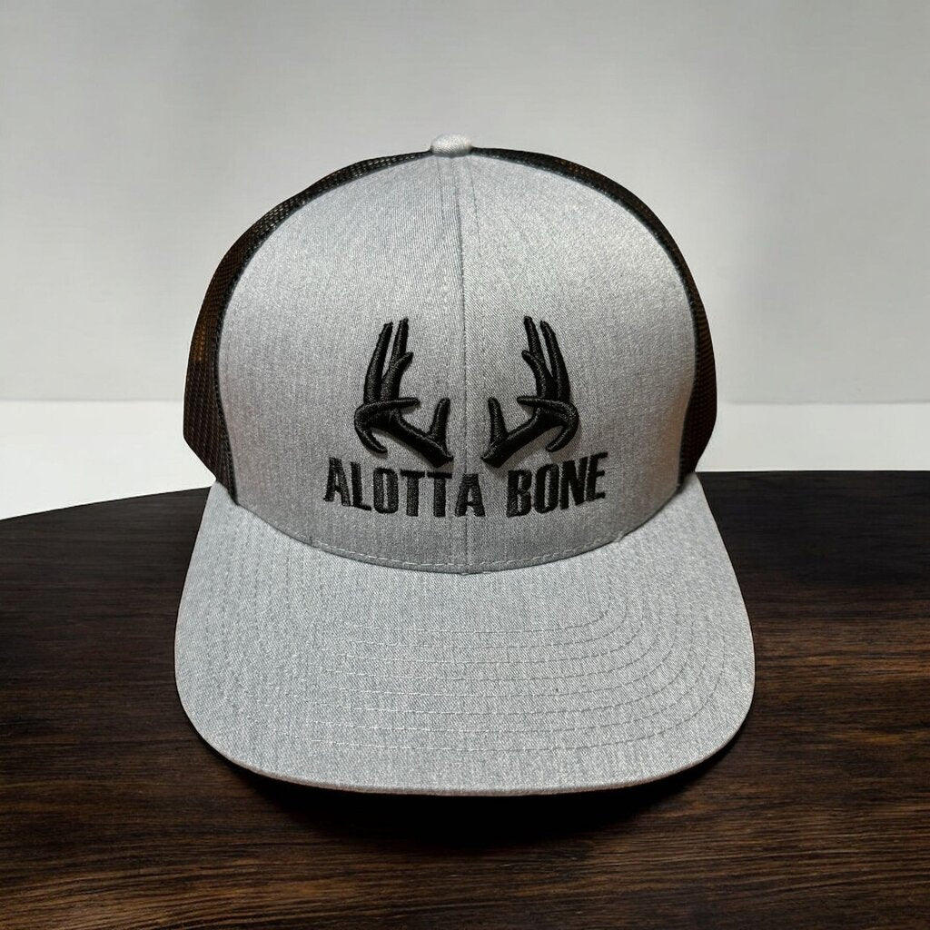 ALOTTA BONE EMBROIDERED GREY/BLACK HAT